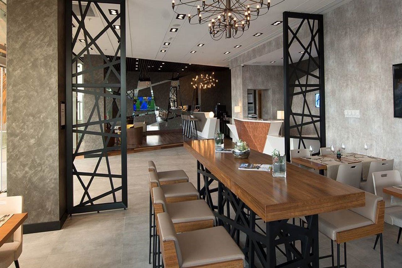 Liv City Hotel