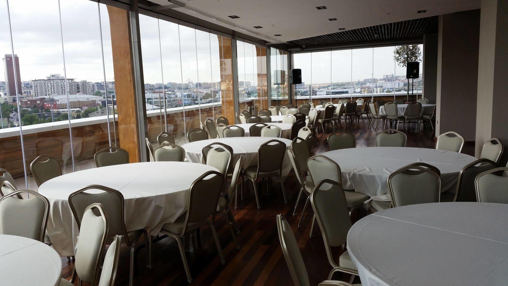 Hotel Liv Istanboel